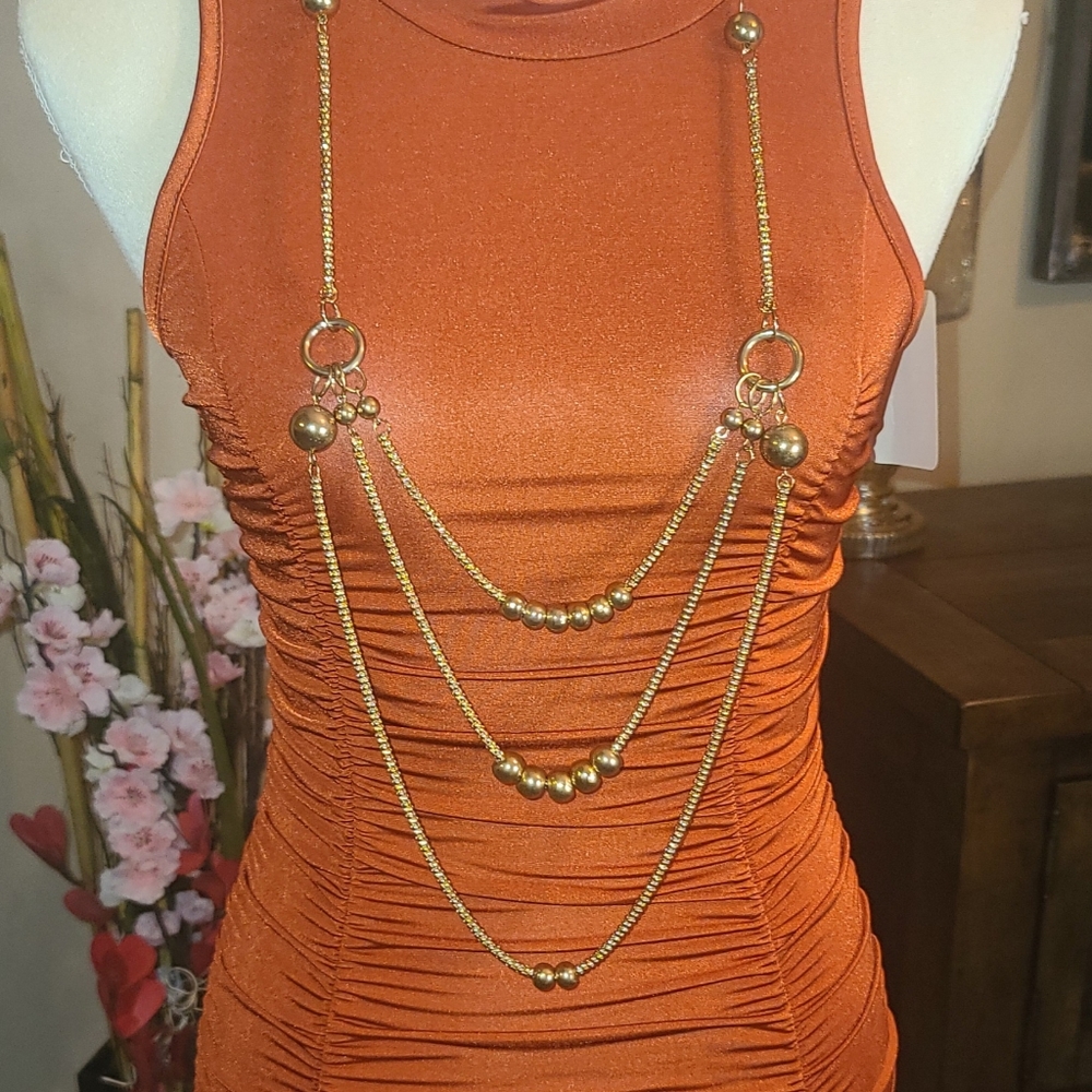 Beautiful Rust Top - Picture 4 of 7